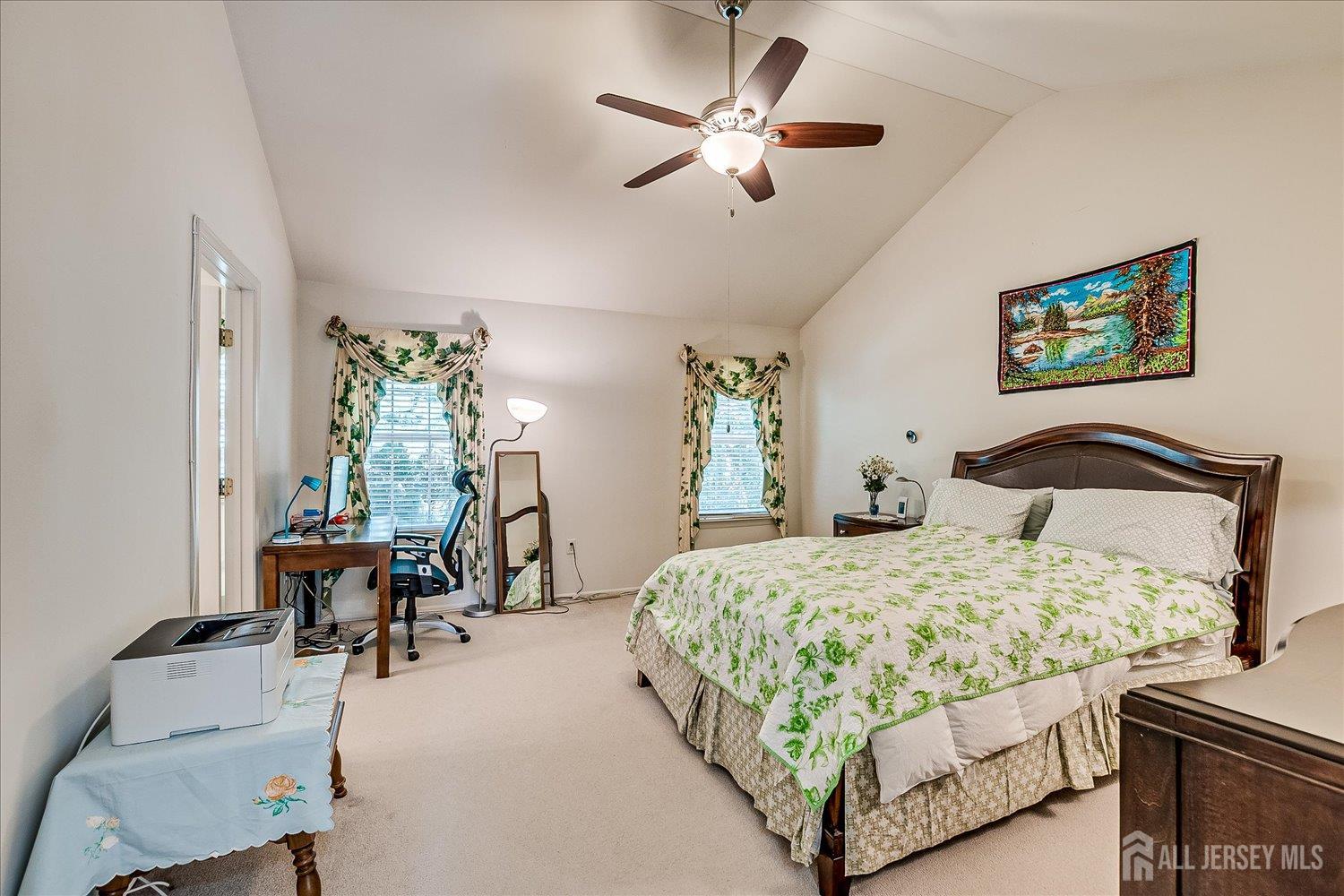 South Plainfield, New Jersey 07080, United States, 2 Bedrooms Bedrooms, ,3 BathroomsBathrooms,Residential,Active,190708