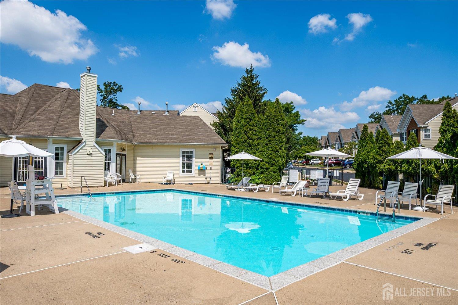 South Plainfield, New Jersey 07080, United States, 2 Bedrooms Bedrooms, ,3 BathroomsBathrooms,Residential,Active,190708