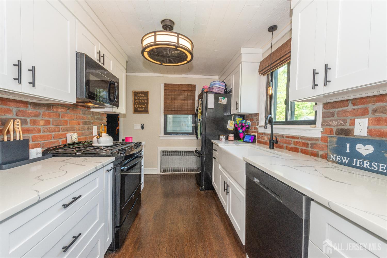33 Orchard Road, Middlesex, New Jersey image 3