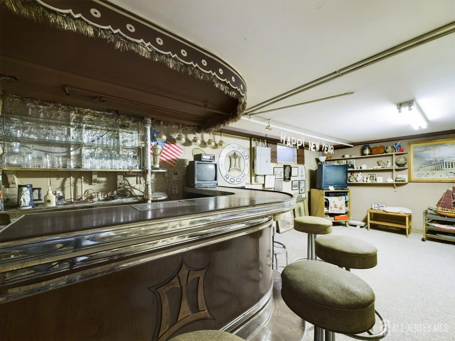 834 Amboy Avenue, Edison, New Jersey image 33