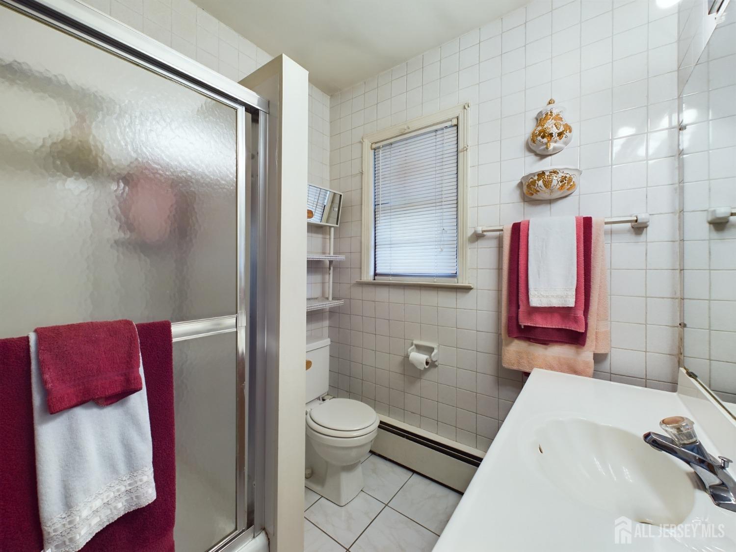 834 Amboy Avenue, Edison, New Jersey image 20