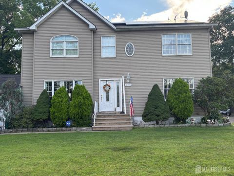 Homes For Sale - 105 Howard Avenue<br/> Middlesex County, Edison, NJ 08837