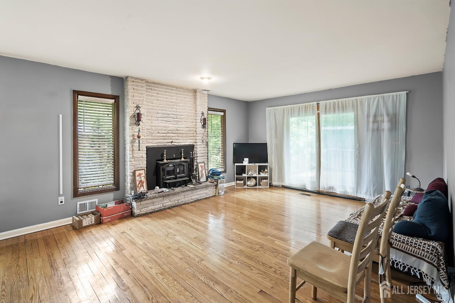 1474 Thomas Avenue, North Brunswick, New Jersey image 8