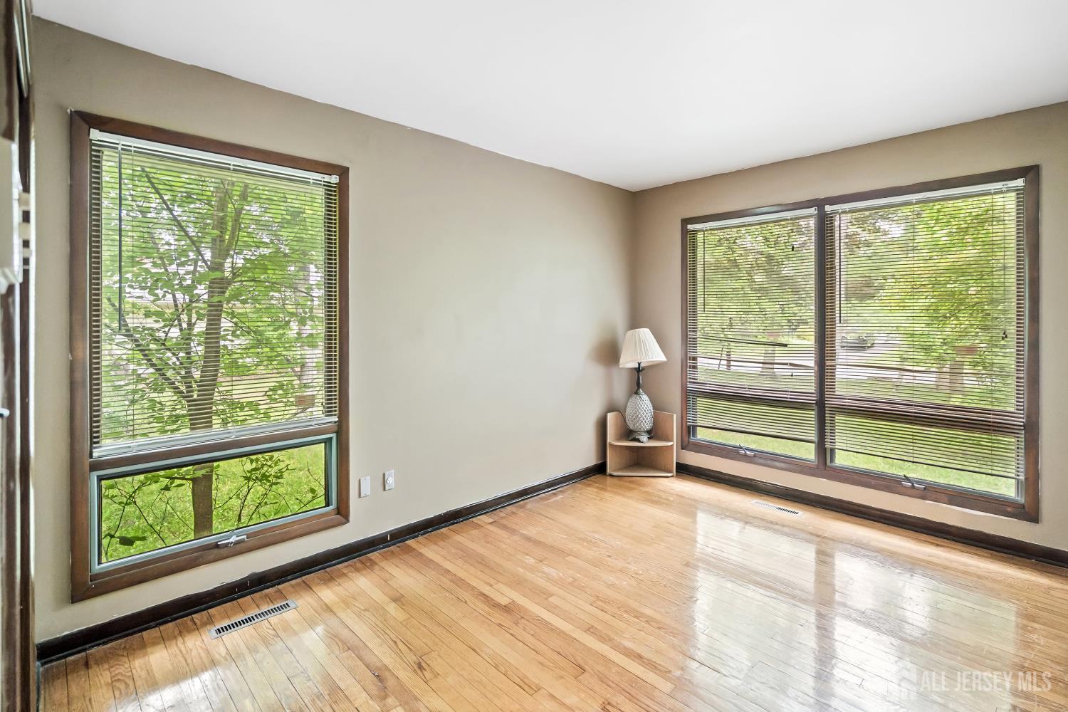 1474 Thomas Avenue, North Brunswick, New Jersey image 12