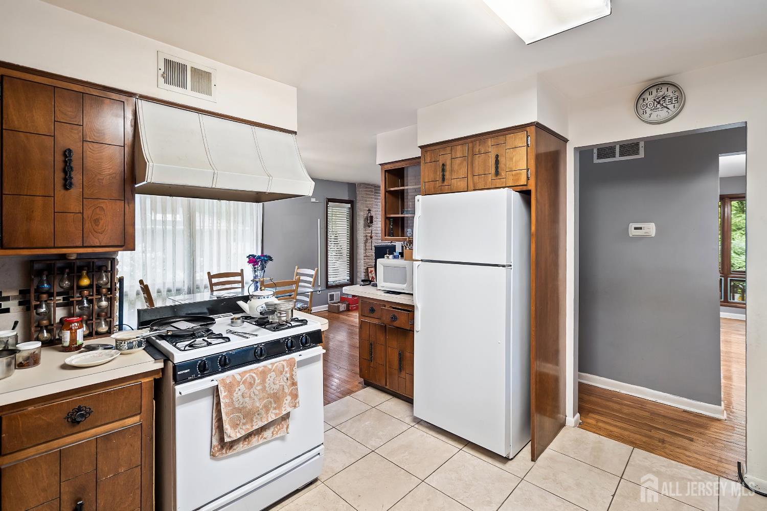 1474 Thomas Avenue, North Brunswick, New Jersey image 4
