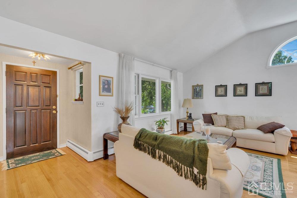 Photo 12 of 56 of 233 Amherst Avenue house