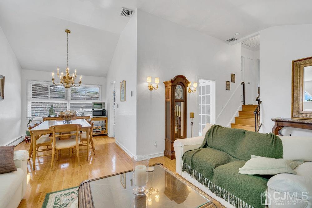 Photo 16 of 56 of 233 Amherst Avenue house