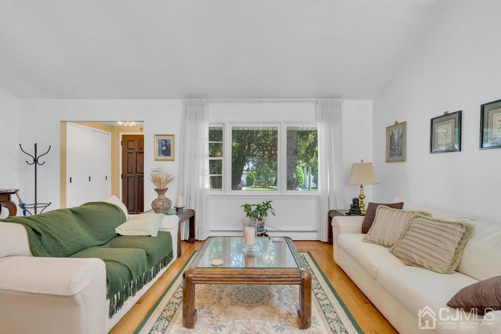 Photo 14 of 56 of 233 Amherst Avenue house