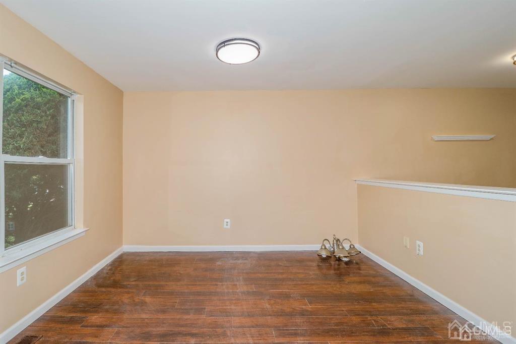 Photo 5 of 29 of 34 Kensington Drive condo