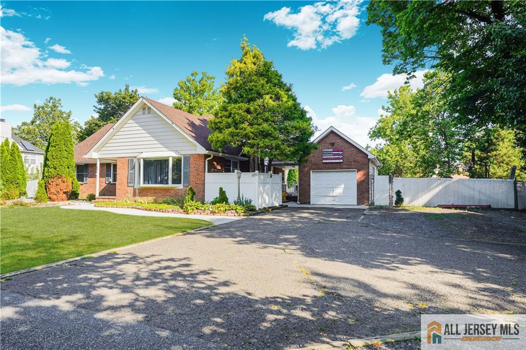 82 Milltown Road