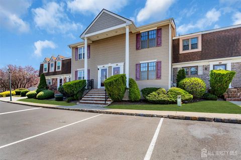 Condo For Sale - 53 Heritage Lane<br/> Fords, NJ 08863