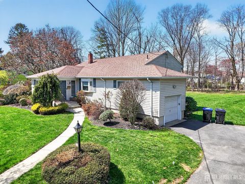 Homes For Sale - 39 Canterbury Road<br/> Middlesex County, East Brunswick, NJ 08816