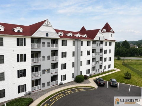 Condo For Sale - 100 John T O Leary Boulevard #416<br/> Middlesex County, South Amboy, NJ 08879