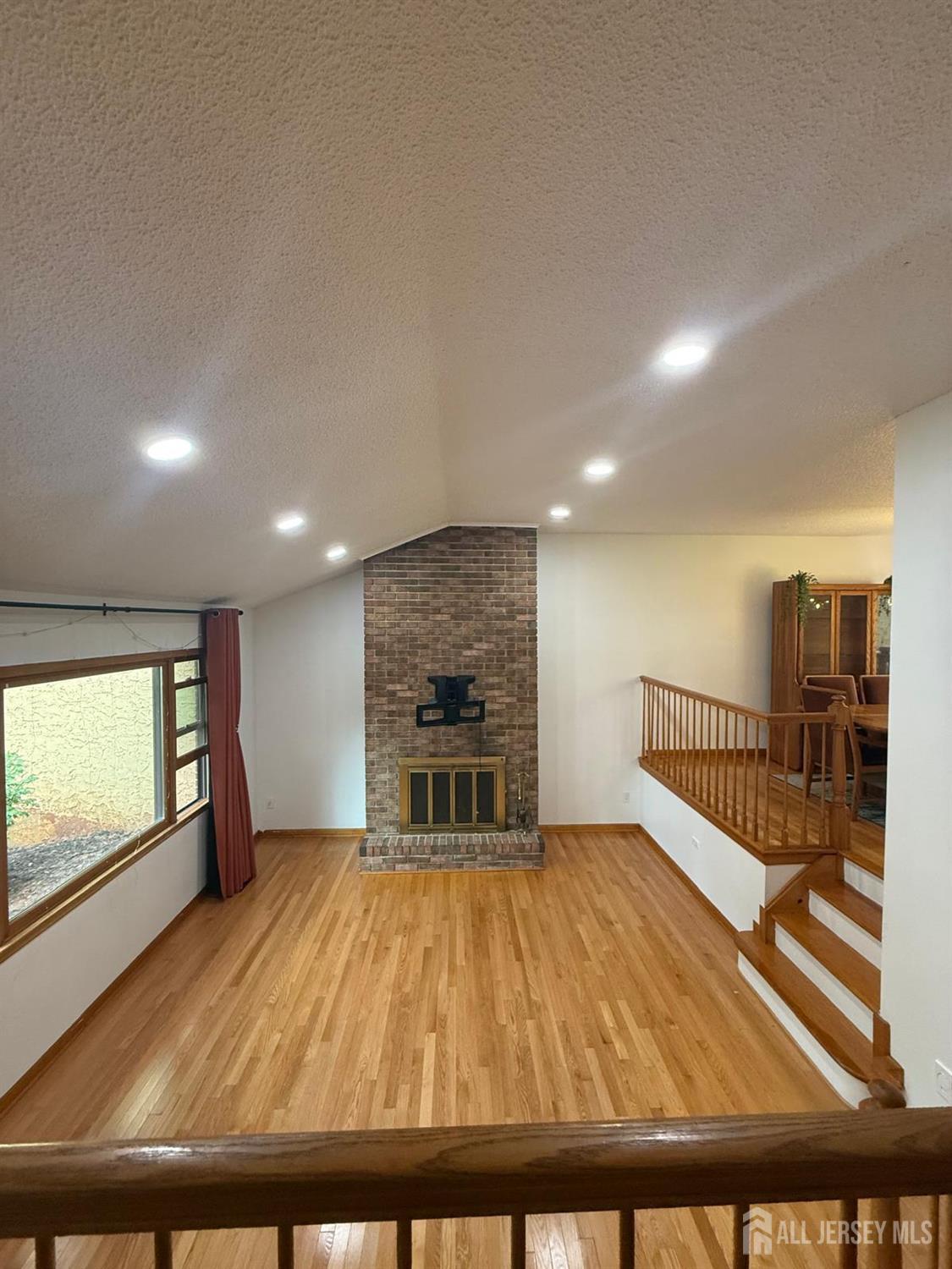 8 Teaberry Drive