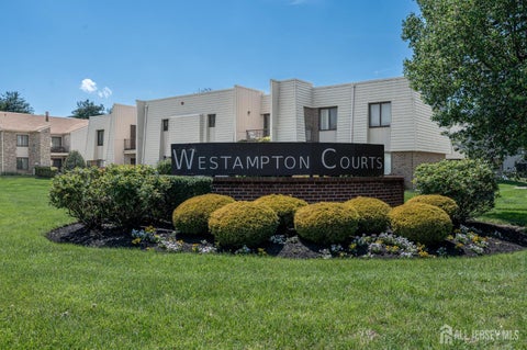 Condo For Sale - 1008 Arborley Court<br/> Westampton, NJ 08060