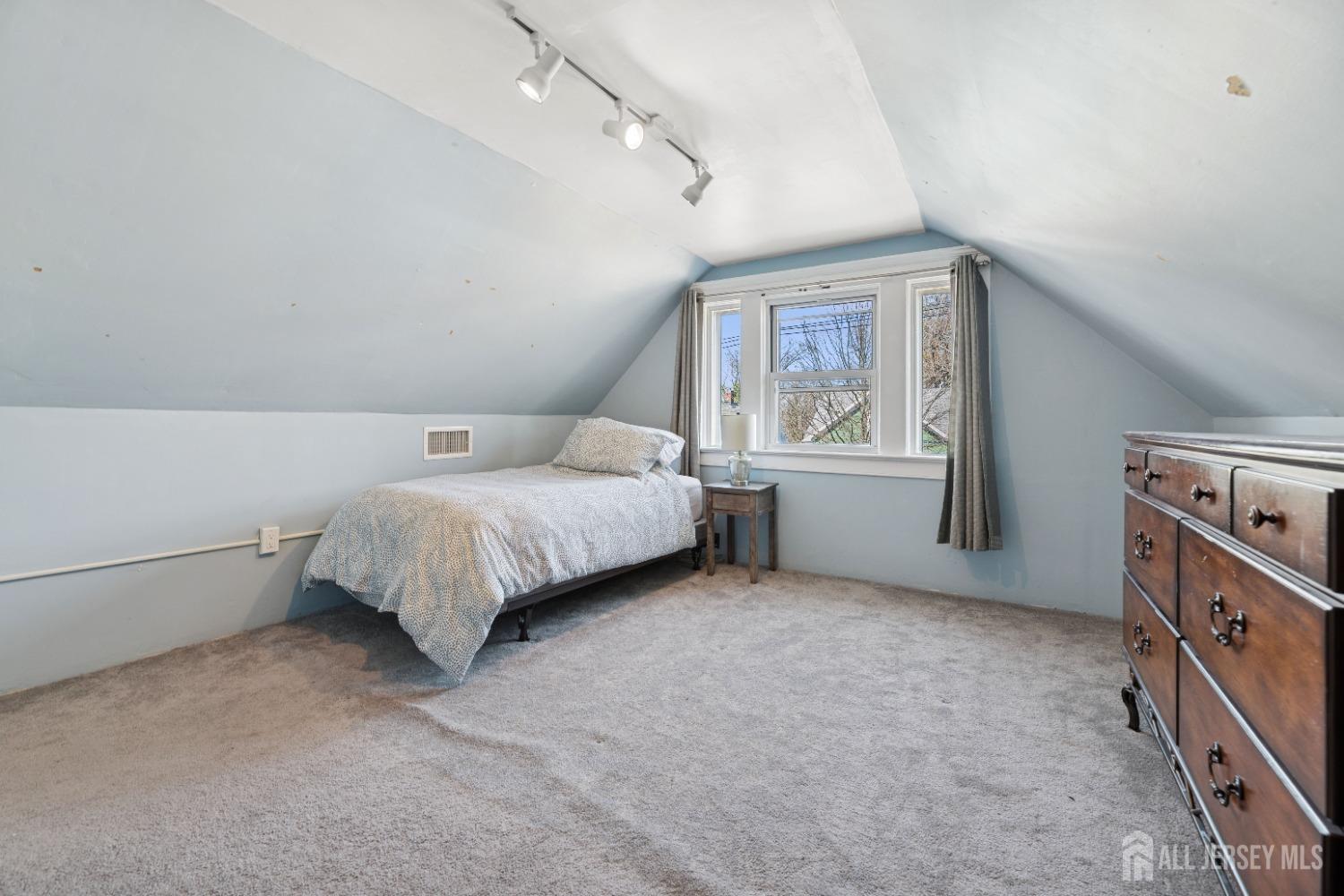 238 Benner Street, Highland Park, New Jersey image 23