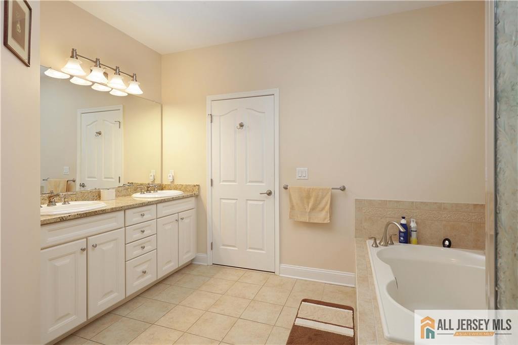 118 Timber Hill Drive, Monroe Township, New Jersey image 24