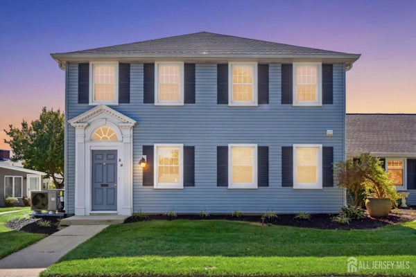 8 SUSSEX WAY, MONROE TOWNSHIP, NJ 08831 - Image 2c7b3e366a3bb0c0c8b6ecd103955812/1236675323