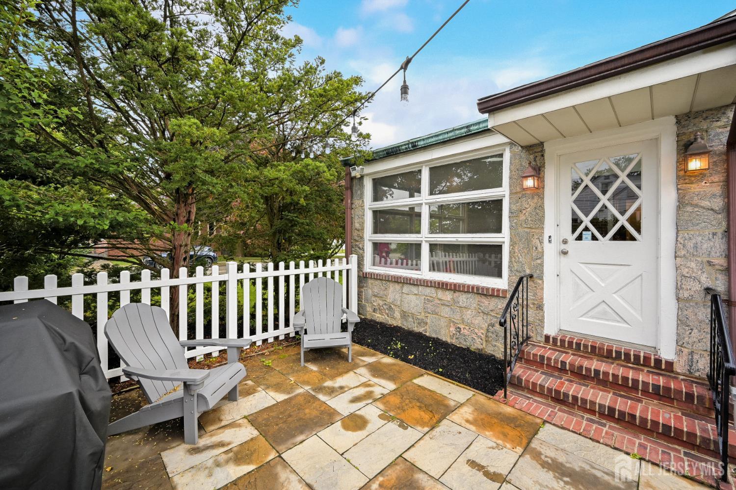 Milltown, New Jersey 08850, United States, 3 Bedrooms Bedrooms, ,2 BathroomsBathrooms,Residential,Active,156056