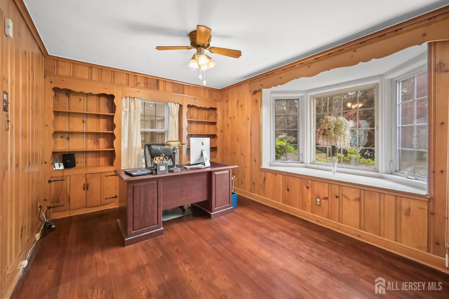 Milltown, New Jersey 08850, United States, 3 Bedrooms Bedrooms, ,2 BathroomsBathrooms,Residential,Active,156056