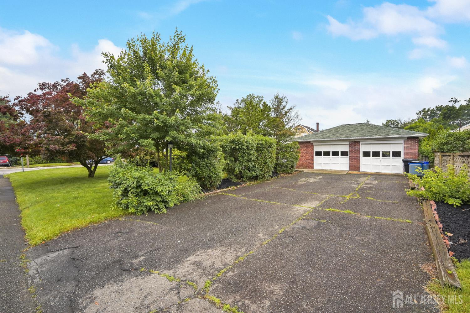 Milltown, New Jersey 08850, United States, 3 Bedrooms Bedrooms, ,2 BathroomsBathrooms,Residential,Active,156056