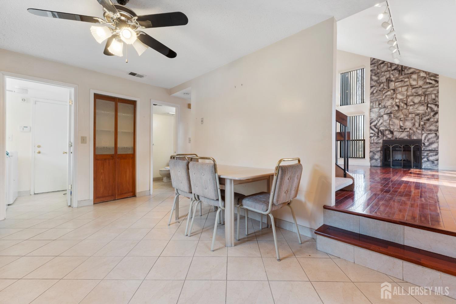 506 Westgate Drive, Edison, New Jersey image 24