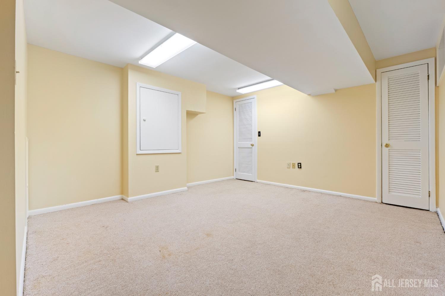 506 Westgate Drive, Edison, New Jersey image 16