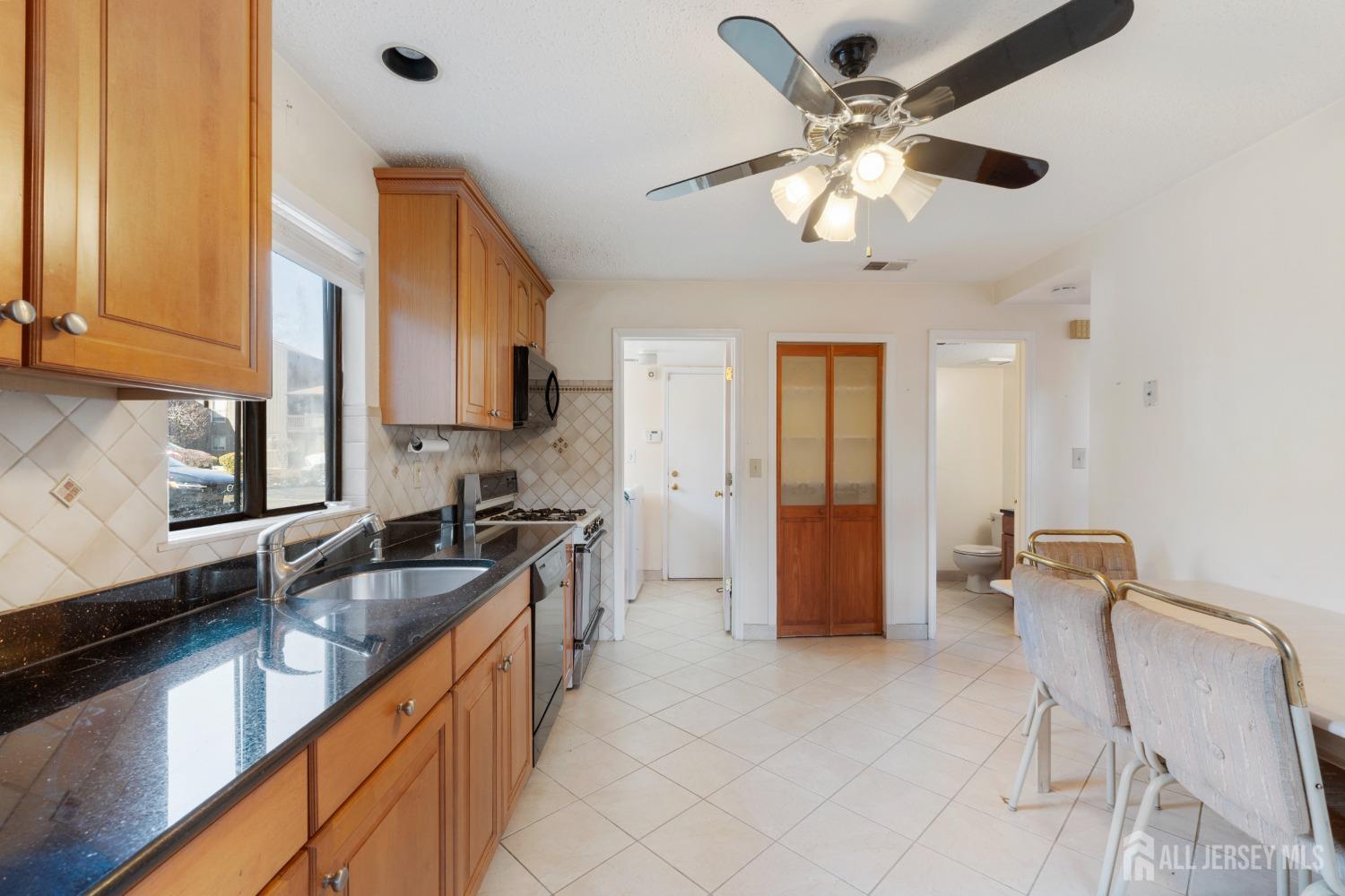 506 Westgate Drive, Edison, New Jersey image 21