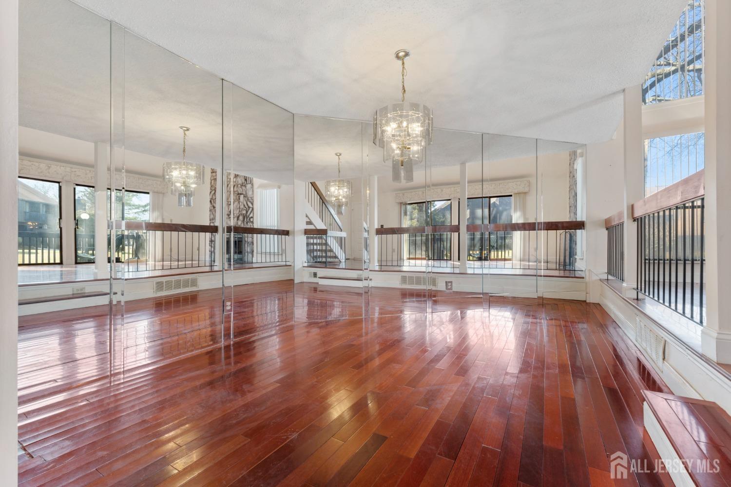 506 Westgate Drive, Edison, New Jersey image 12