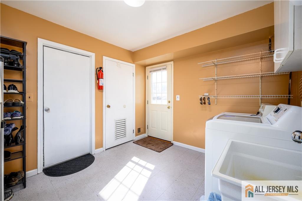 1 Mckinley Street, Edison, New Jersey image 31
