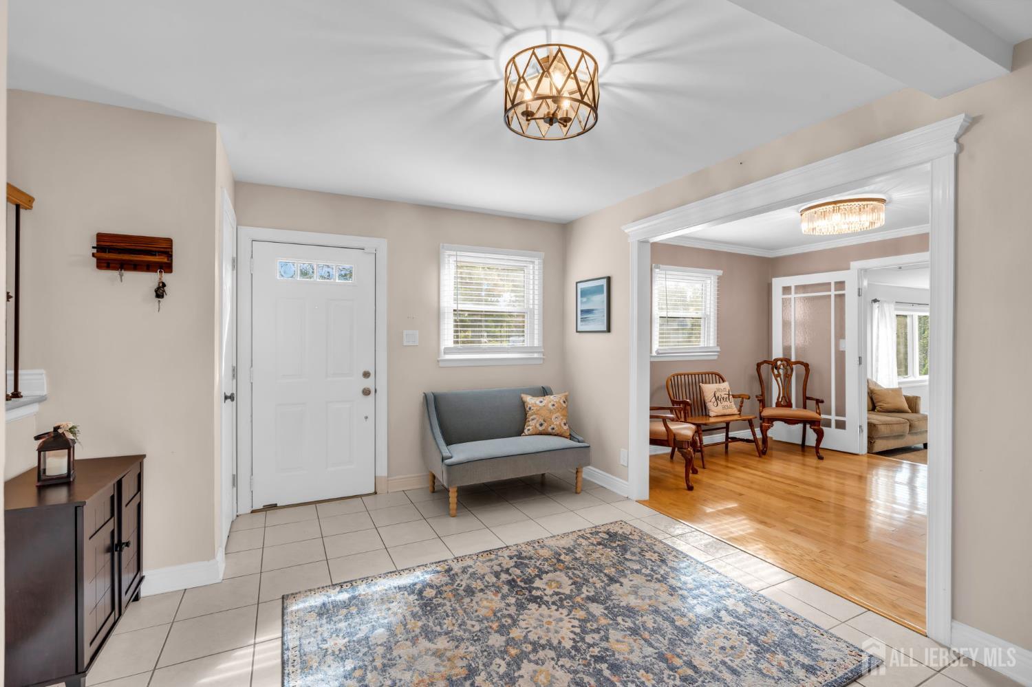 4 White Oak Rd