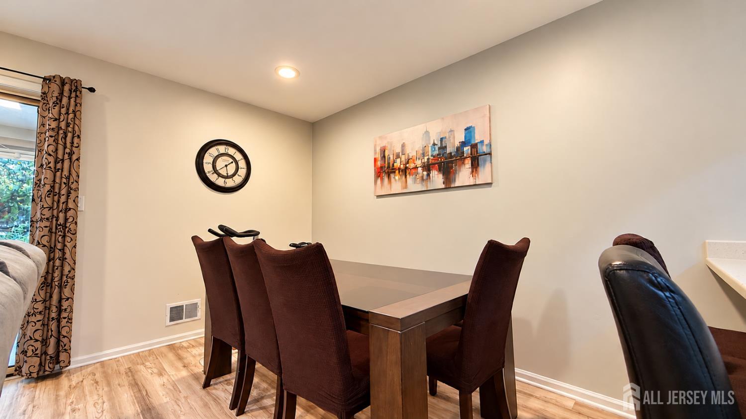 4 Letts Court