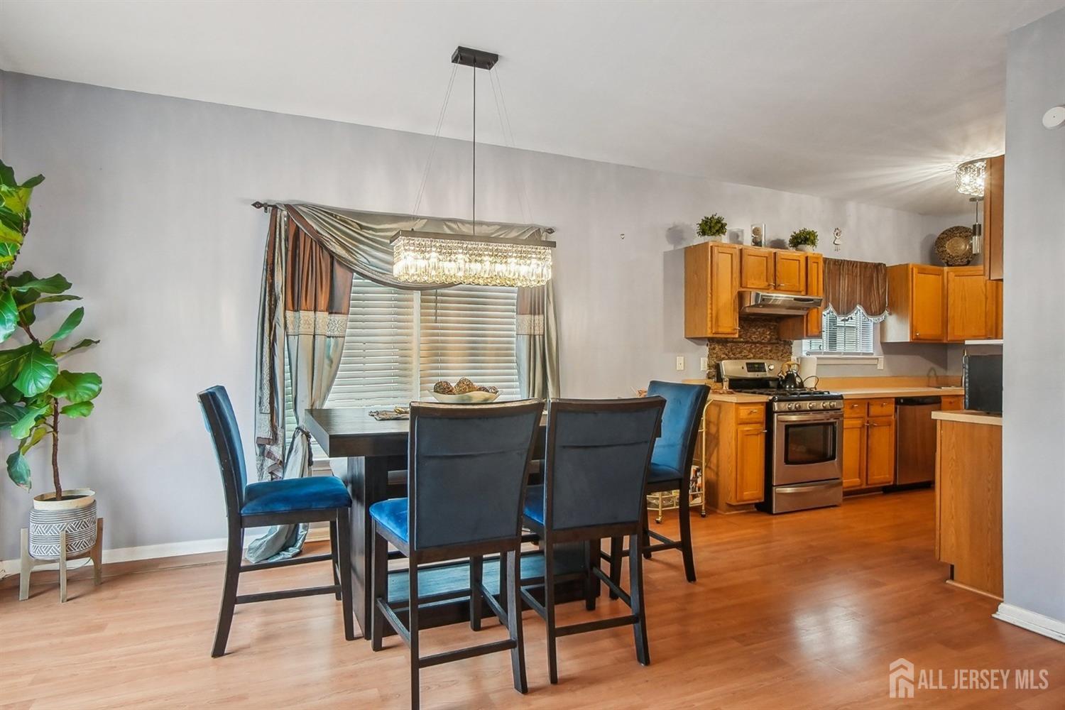 38 E Burgess Drive, Piscataway, New Jersey image 8