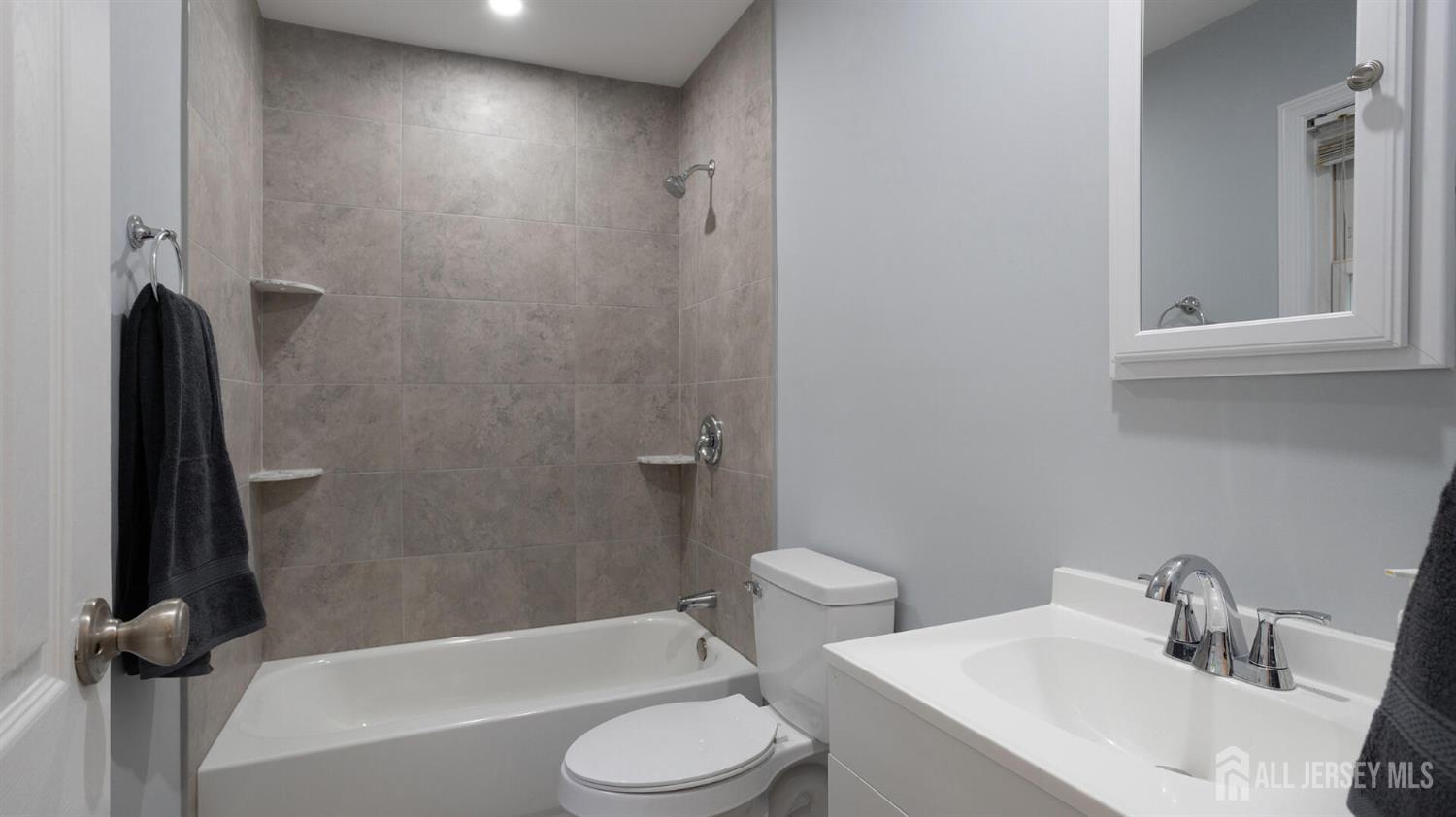41 Ross Hall Boulevard, Piscataway, New Jersey image 13