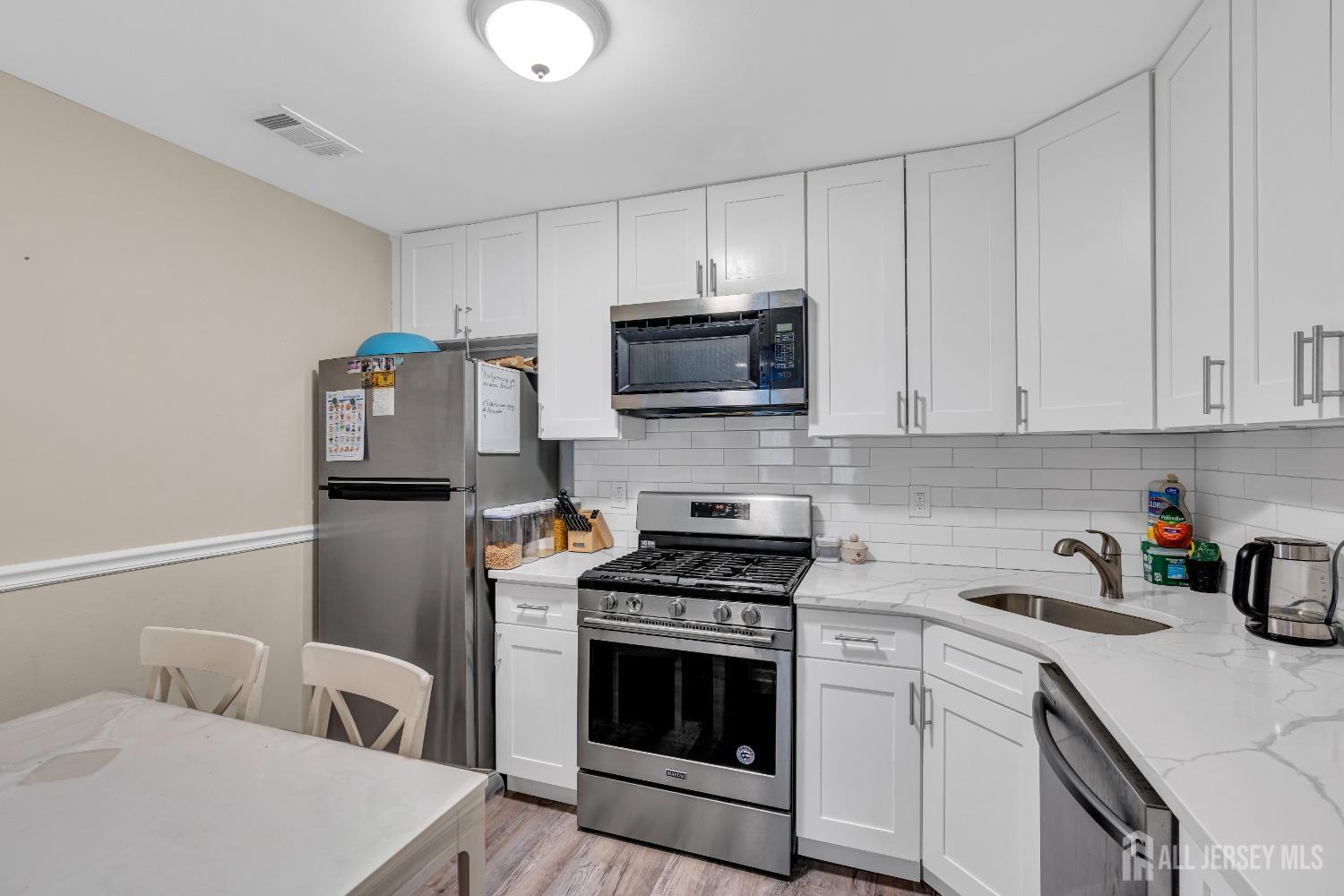 1012 Meadow Court, Helmetta, New Jersey image 4