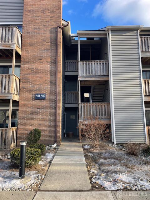Townhouse For Rent - 2107 Raven's Crest Drive<br/> Plainsboro, NJ 08536