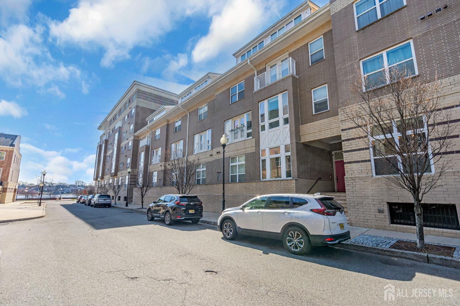 358 Rector Street #218, Perth Amboy, New Jersey image 2