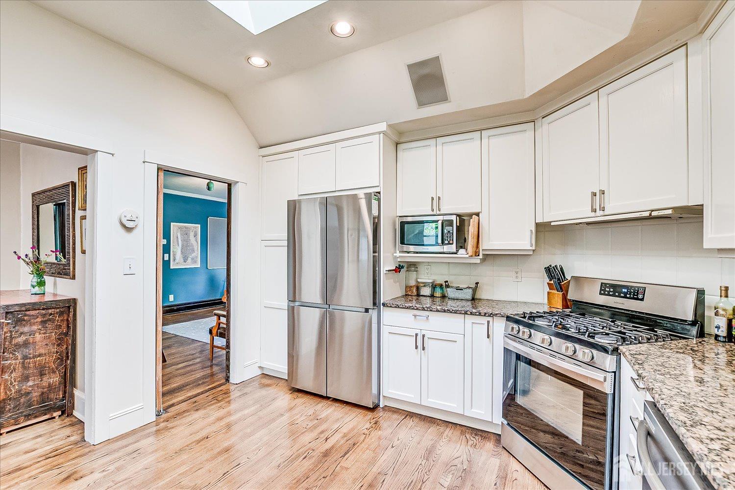 227 Lawrence Avenue, Highland Park, New Jersey image 23