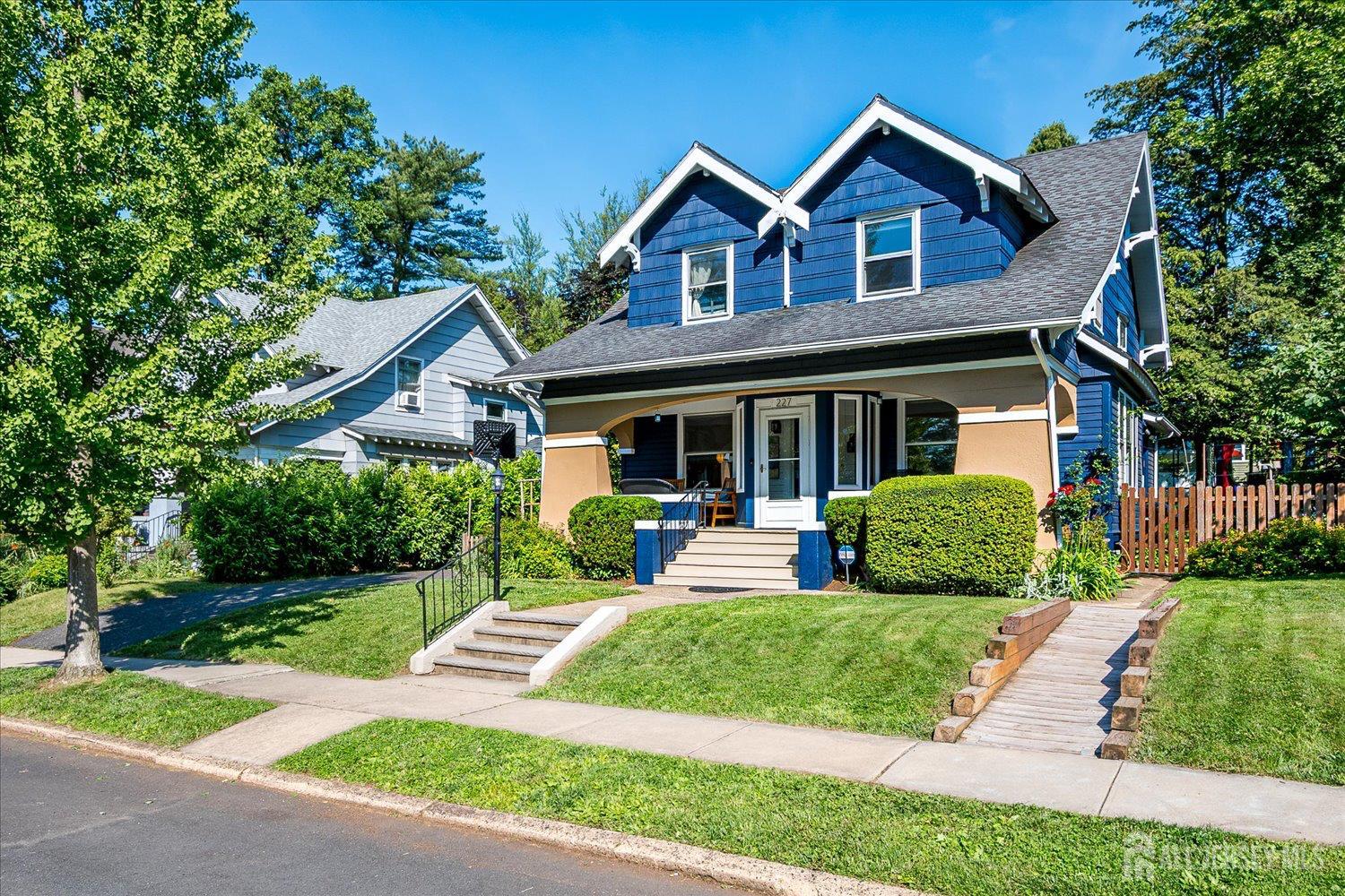 227 Lawrence Avenue, Highland Park, New Jersey image 2