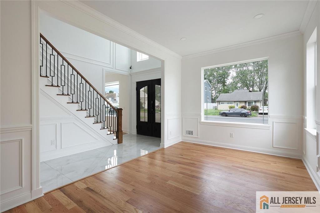 Edison, New Jersey, 08817, United States, 5 Bedrooms Bedrooms, ,4 BathroomsBathrooms,Residential,Active,1914938