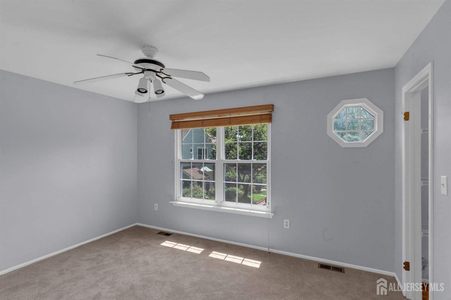 South Brunswick, New Jersey 08852, United States, 2 Bedrooms Bedrooms, ,2 BathroomsBathrooms,Residential,Active,164398