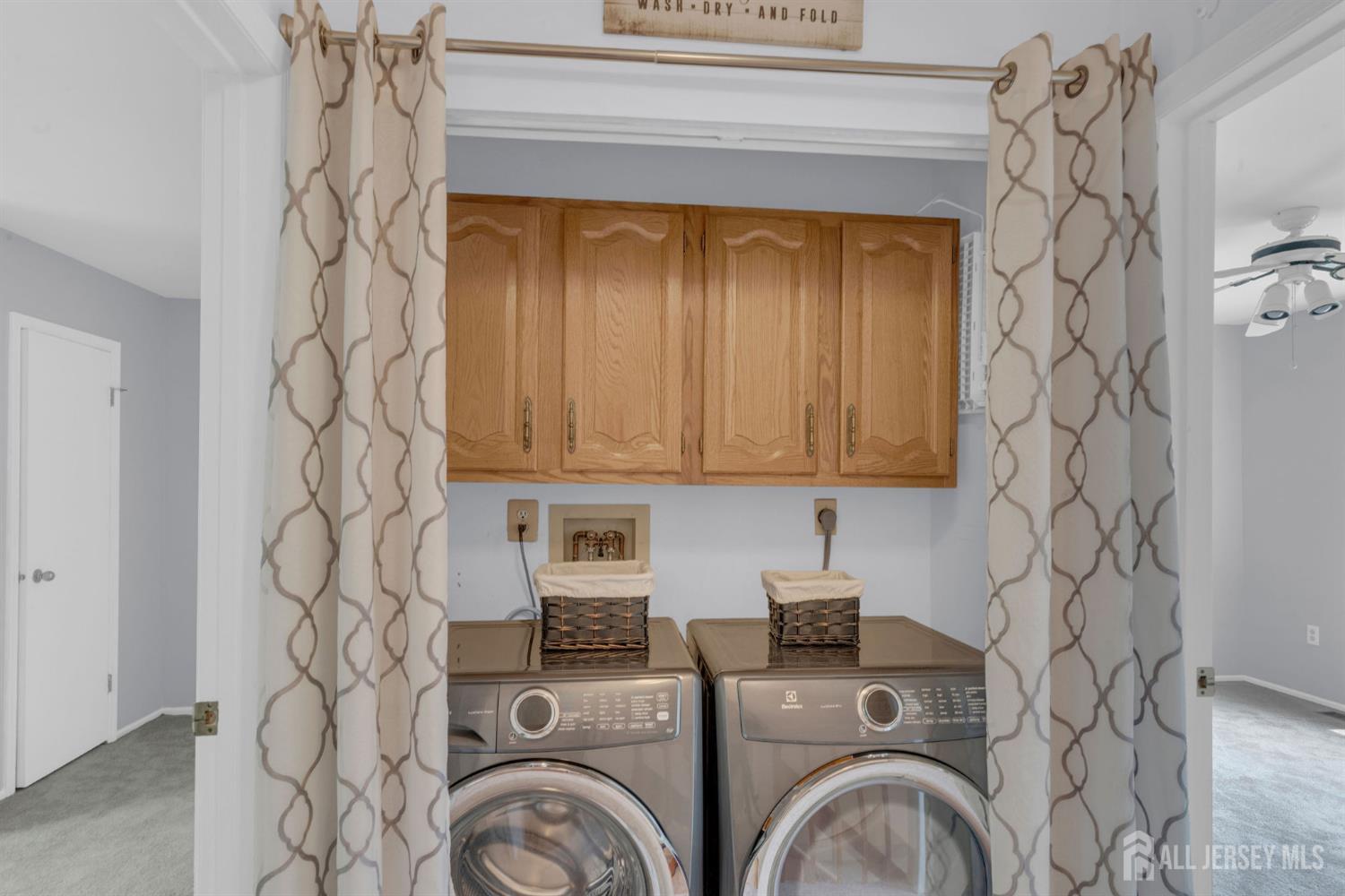 South Brunswick, New Jersey 08852, United States, 2 Bedrooms Bedrooms, ,2 BathroomsBathrooms,Residential,Active,164398