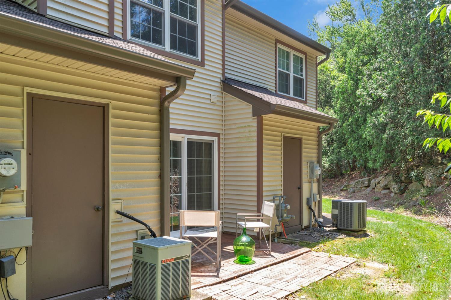 South Brunswick, New Jersey 08852, United States, 2 Bedrooms Bedrooms, ,2 BathroomsBathrooms,Residential,Active,164398