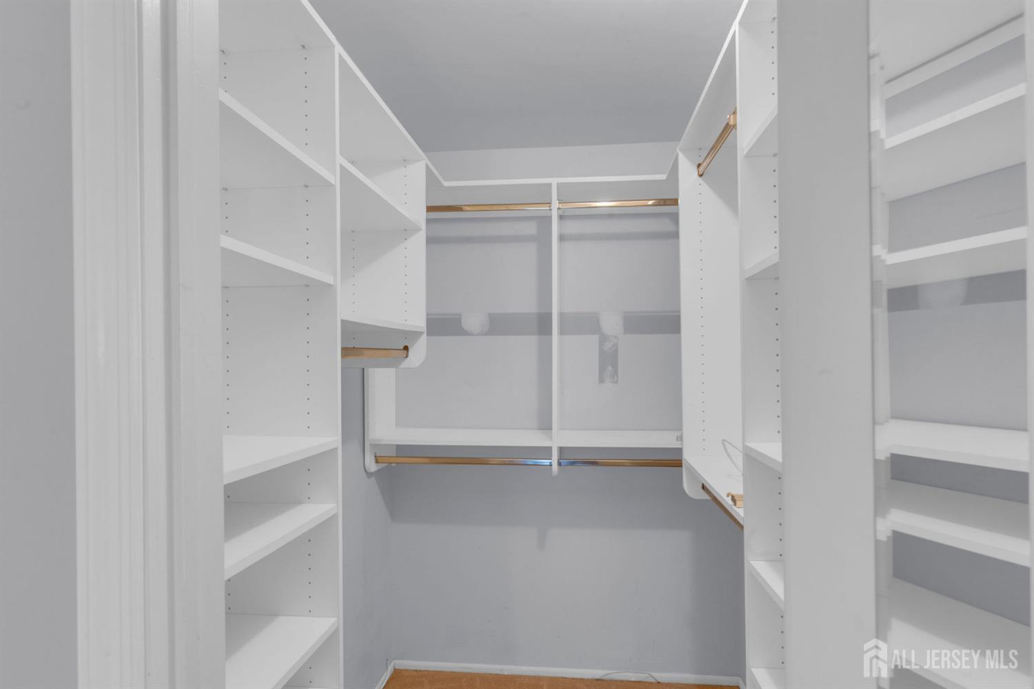 South Brunswick, New Jersey 08852, United States, 2 Bedrooms Bedrooms, ,2 BathroomsBathrooms,Residential,Active,164398