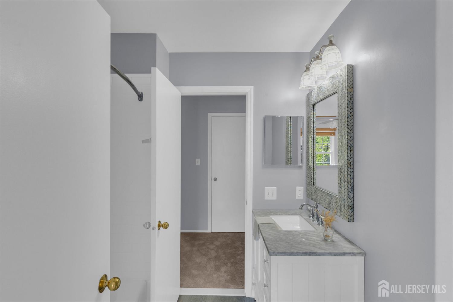 South Brunswick, New Jersey 08852, United States, 2 Bedrooms Bedrooms, ,2 BathroomsBathrooms,Residential,Active,164398