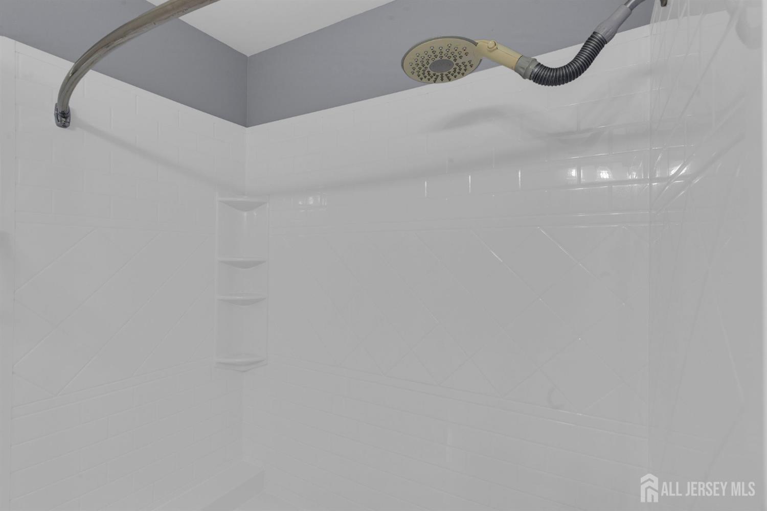 South Brunswick, New Jersey 08852, United States, 2 Bedrooms Bedrooms, ,2 BathroomsBathrooms,Residential,Active,164398