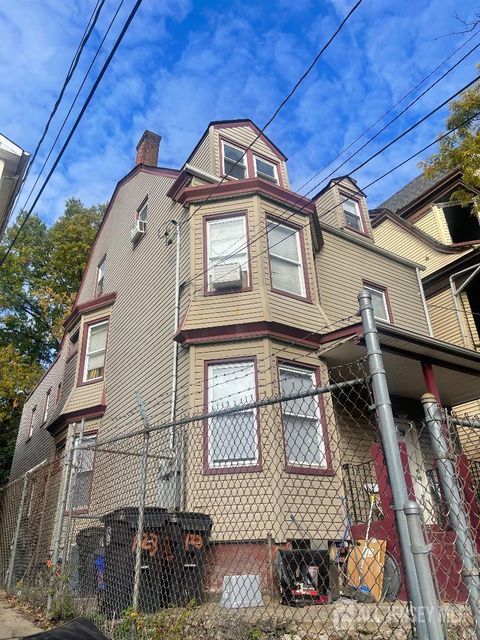 Multifamily For Sale - 123 Seymour Avenue<br/> Essex County, Newark, NJ 07108