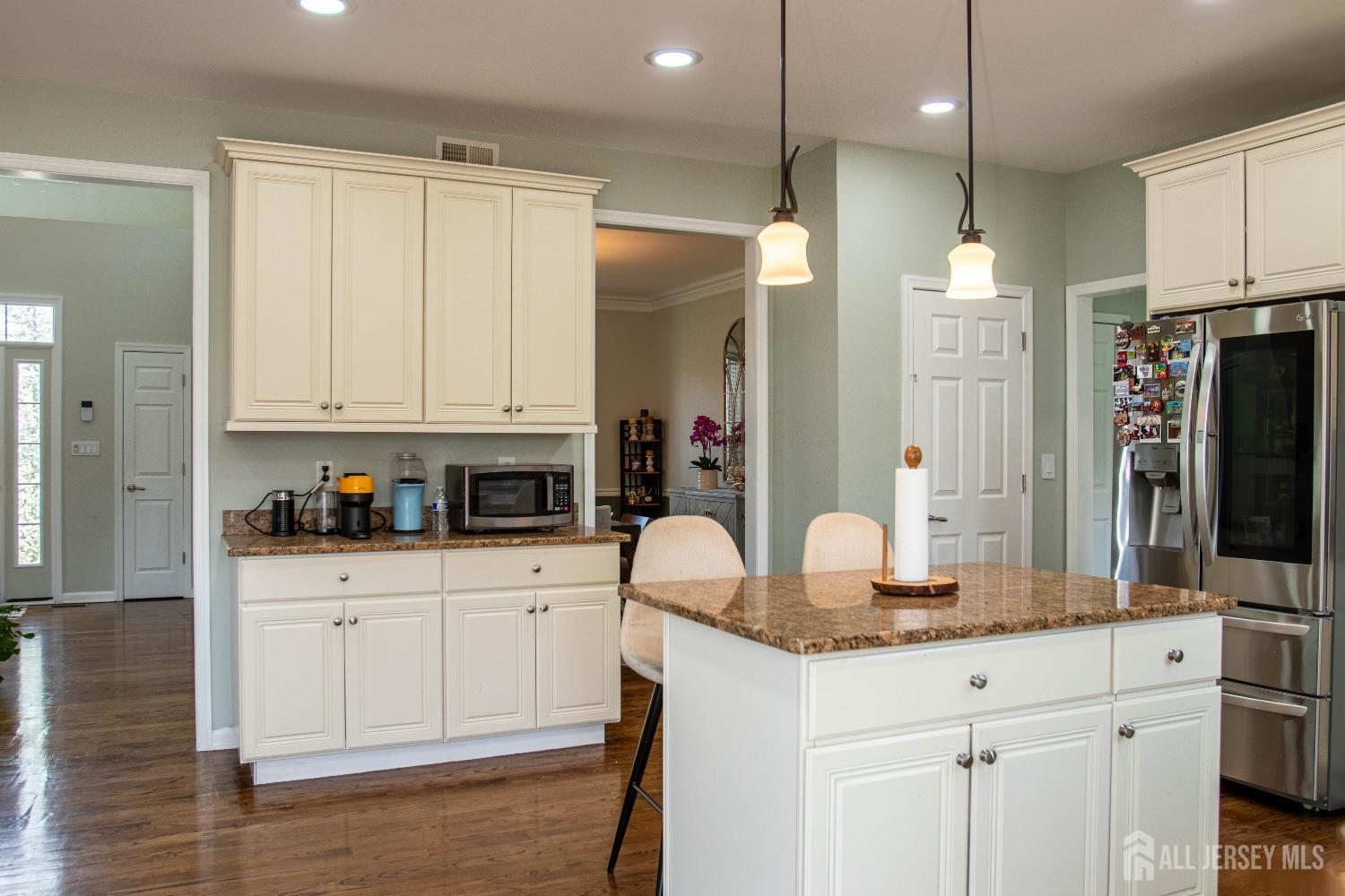 23 Keswick Circle, Monroe Township, New Jersey image 16