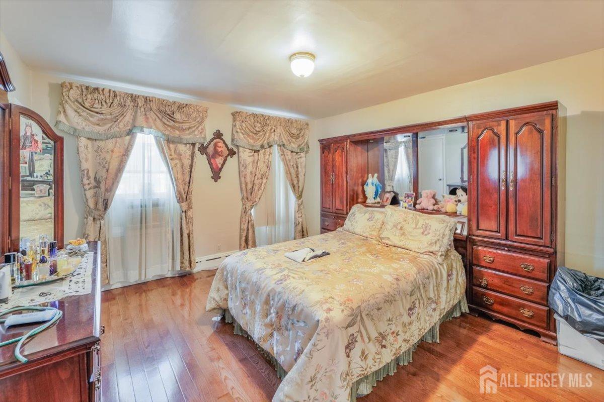 676 Johnstone Street, Perth Amboy, New Jersey image 20