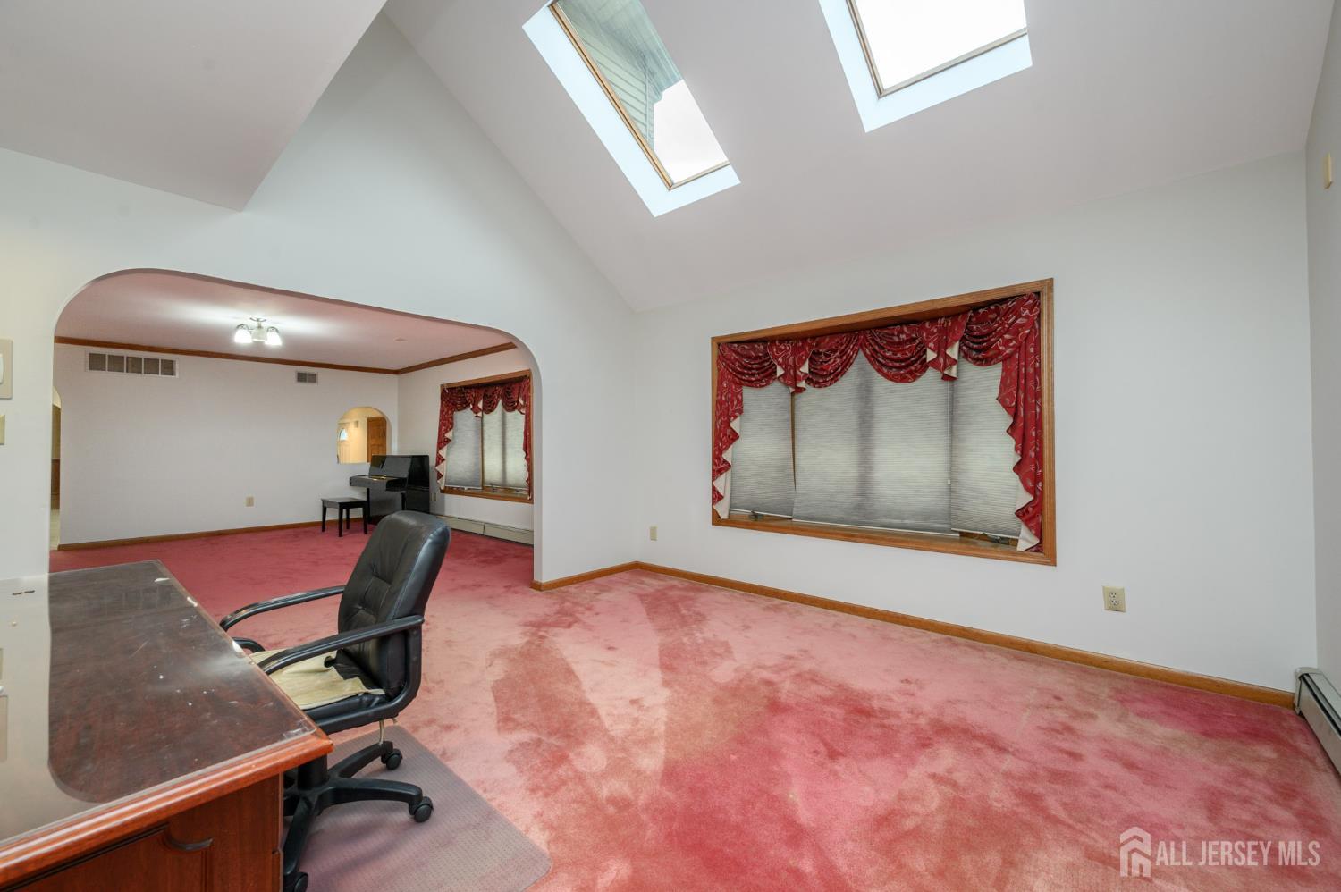 South Brunswick, New Jersey, 08852, United States, 5 Bedrooms Bedrooms, ,6 BathroomsBathrooms,Residential,Active,2044563